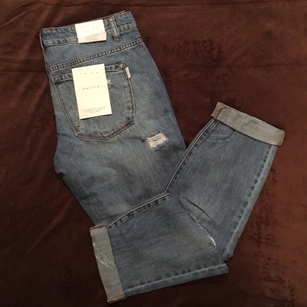 LOLA Distressed Midrise Boyfriend Jeans - Picture 7 of 8